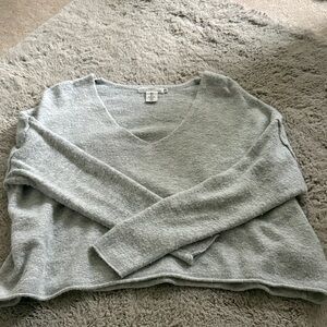 Gray V-Neck Crop Top